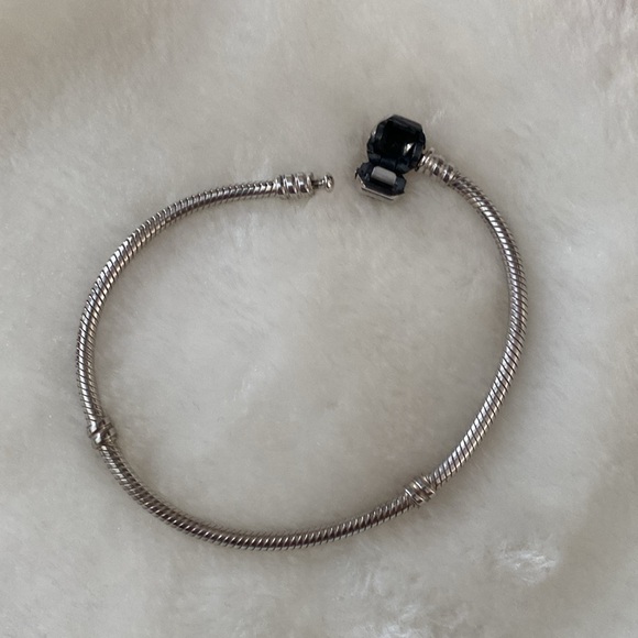 Pandora Moments Snake Chain Bracelet - Picture 2 of 11